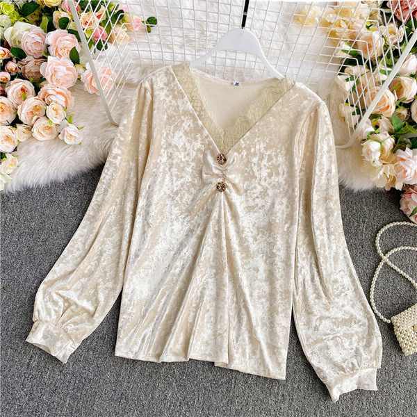 Női bársony ing csipke nyakkivágással és hosszú ujjal