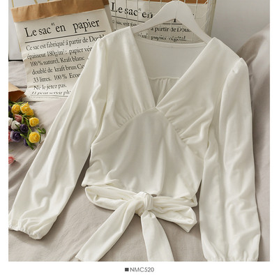 Naiste moodne lipsude ja spitsikaelusega särk