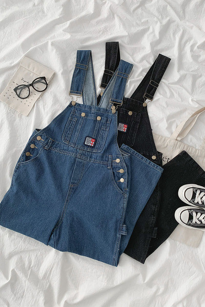 Γυναικείες ολοσωμες  φόρμες τζιν με κουμπιά και τσέπες