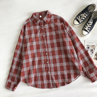 Vabaaja naiste ruuduline särk - klassikalise krae ja pikkade varrukatega