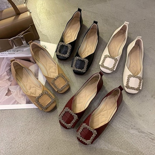 Pandlaga nahast naiste kingad - valmistatud ökonahast