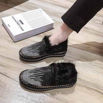 Φθινοπωρινά γυναικεία παπούτσια με διακοσμητικές πέτρες