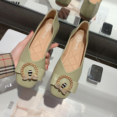 Alkalmi női bőr cipő fém elemmel