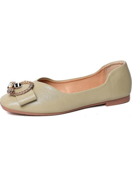 Alkalmi női bőr cipő fém elemmel