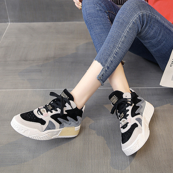 Γυναικεία casual αθλητικά παπούτσια από οικολογικό σουέτ με κορδόνια