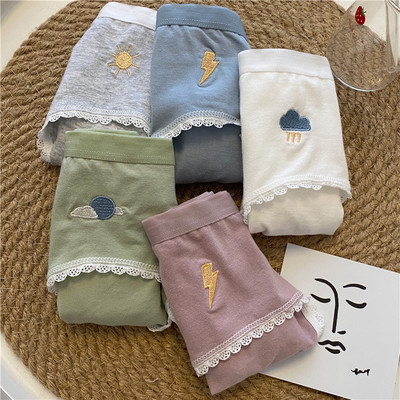 Σετ από πέντε κομμάτια βαμβακερά εσώρουχα με κέντημα