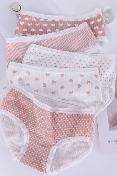 Σετ από πέντε γυναικεία μπικίνι με διαφορετικά σχέδια και δαντέλα