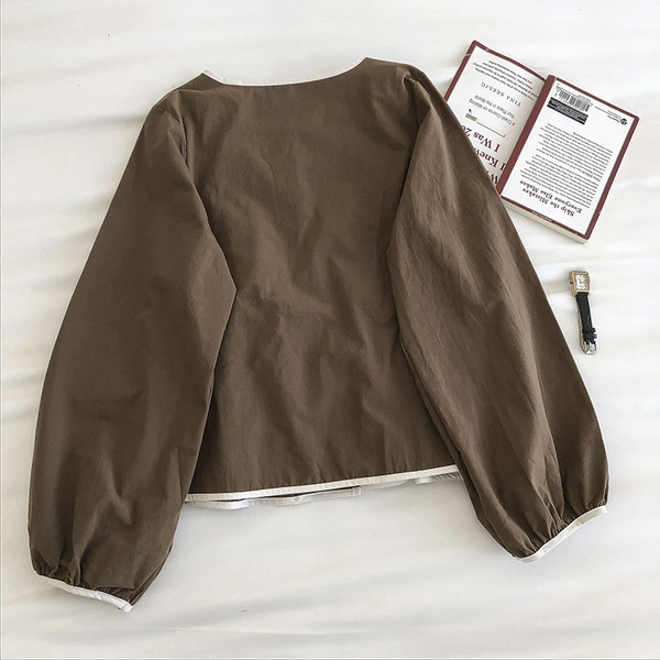 Új modell női ing négyzet alakú nyakkivágással és hosszú ujjal