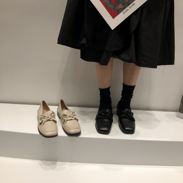 Női alkalmi cipő fűzős