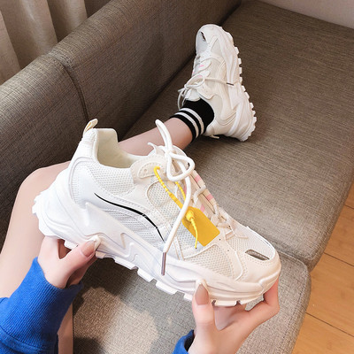 Γυναικεία αθλητικά αθλητικά παπούτσια με κορδόνια και τραχιά σόλα