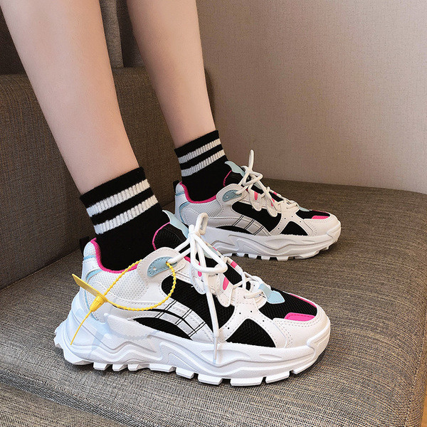 Γυναικεία αθλητικά αθλητικά παπούτσια με κορδόνια και τραχιά σόλα