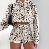 Női pehely pulóver és rövidnadrág szett