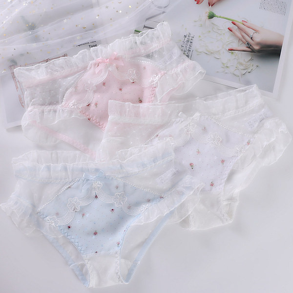 Комплект от три броя прозрачни бикини с панделка