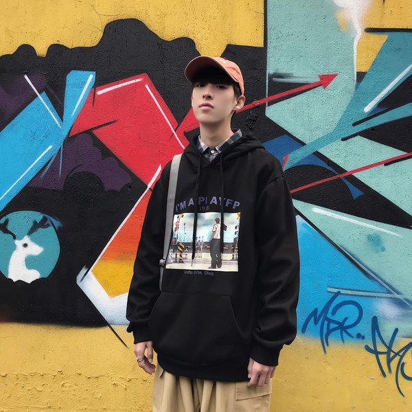 Ανδρικό φούτερ με εφαρμογή χρώματος