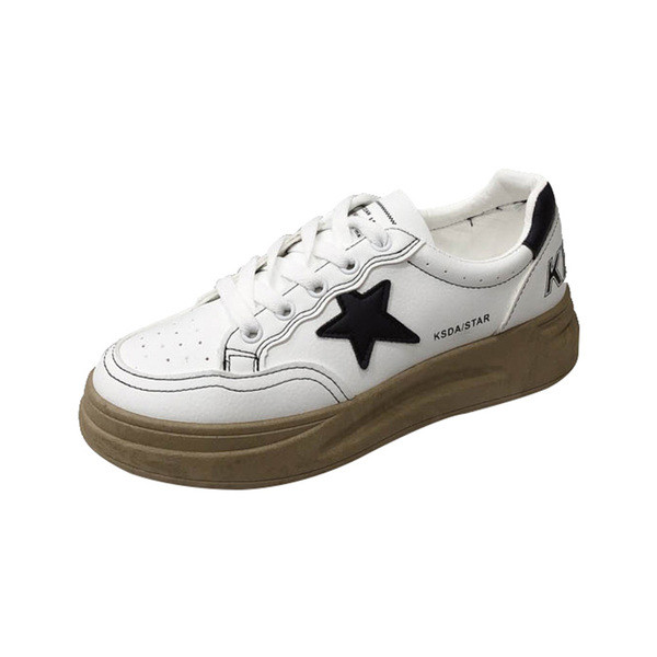 Γυναικεία casual αθλητικά παπούτσια με επιγραφή και κορδόνια σε λευκό χρώμα