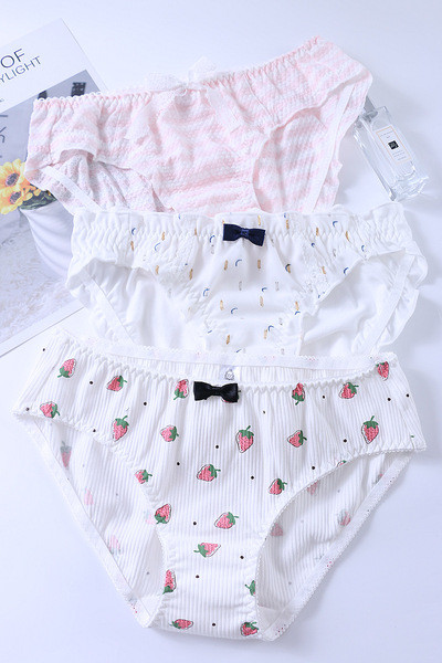 Дамски бикини в няколко модела