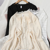 Moodne naiste särk kandilise dekoltee ja pitsiga