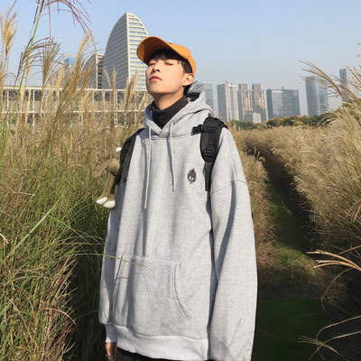 Široki muški sweatshirt s kapuljačom