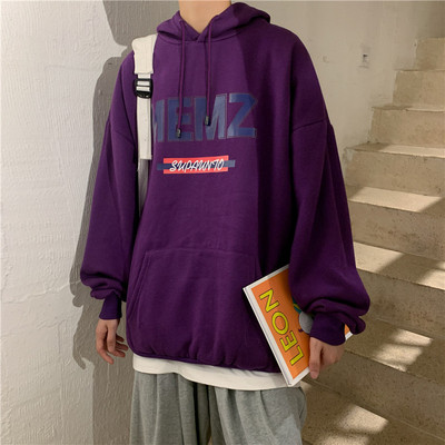 Φθινοπωρινό ανδρικό φούτερ με επιγραφές και εφαρμογή