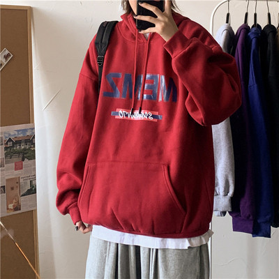 Φθινοπωρινό ανδρικό φούτερ με επιγραφές και εφαρμογή