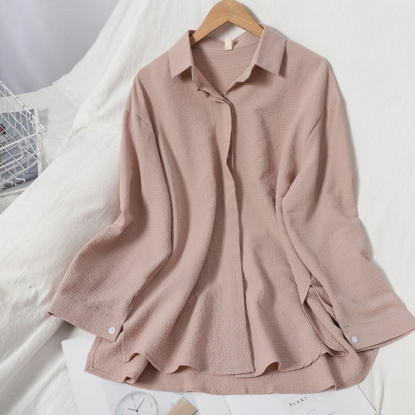 Ženska ležerna košulja s klasičnim ovratnikom