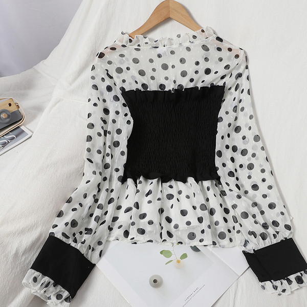 Naiste täpiline must-valge särk