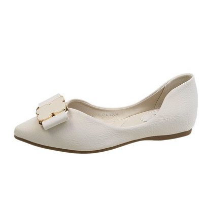 Női modern cipő hegyes modell