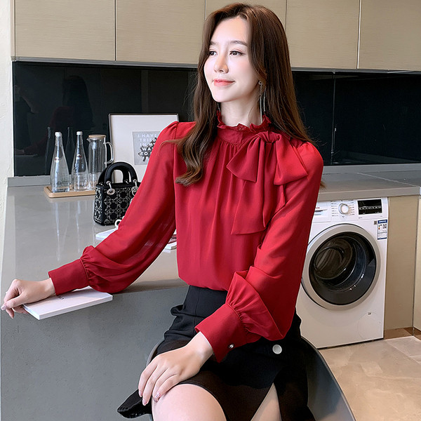 Νέο μοντέλο γυναικείο πουκάμισο σιφόν με χαμηλό γιακά και κορδέλα