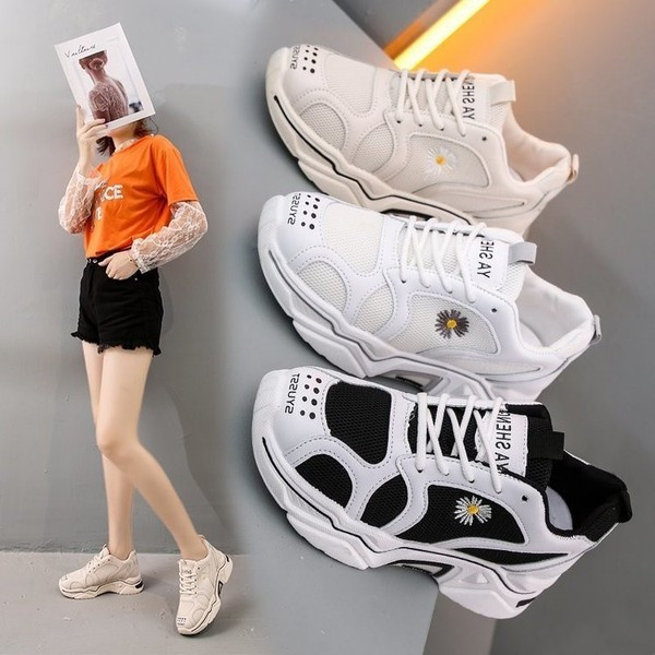 Γυναικεία casual αθλητικά παπούτσια με χρωματιστό κέντημα