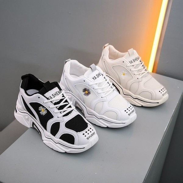 Γυναικεία casual αθλητικά παπούτσια με χρωματιστό κέντημα