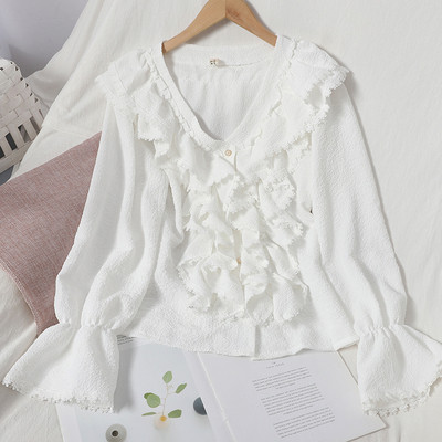 Női ing fürtökkel és gyöngyökkel - spitz nyakkivágással