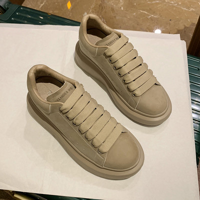 Lameda talla ja paeltega naiste tossud - puhas mudel