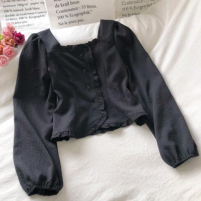 Moodne naiste särk kandilise kaelusega ja pikkade varrukatega