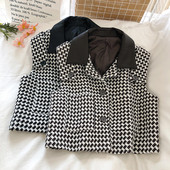 Γυναικείο γιλέκο καρό με κουμπιά