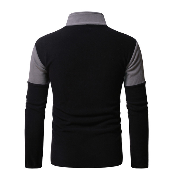 Ανδρική μπλούζα με ψηλό  γιακά και τσέπη