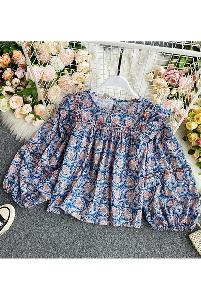 Πολύχρωμο γυναικείο πουκάμισο με φαρδιά μανίκια και οβάλ ντεκολτέ