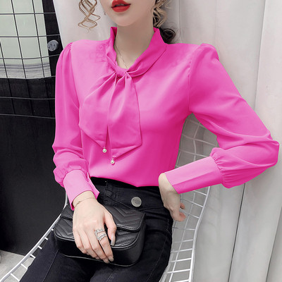 Naiste pärlite ja pikkade varrukatega särk