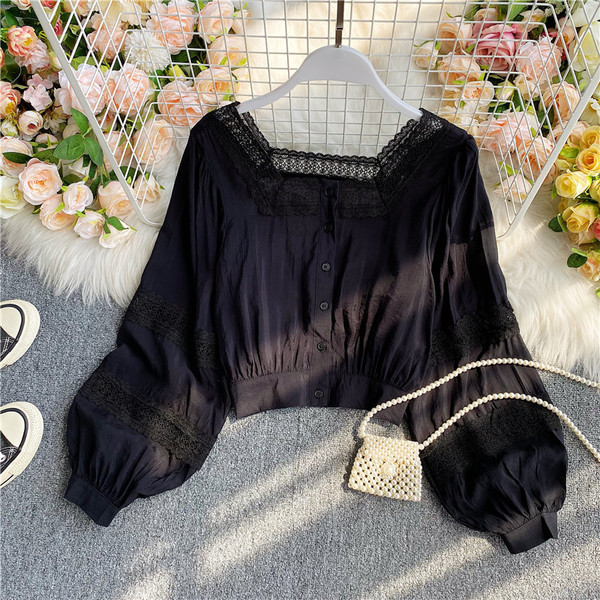 Moodne naiste särk nööpide ja pitsiga