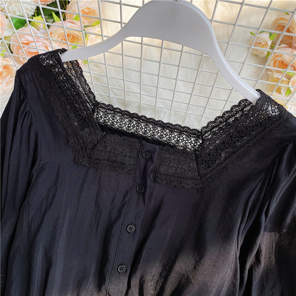 Moodne naiste särk nööpide ja pitsiga