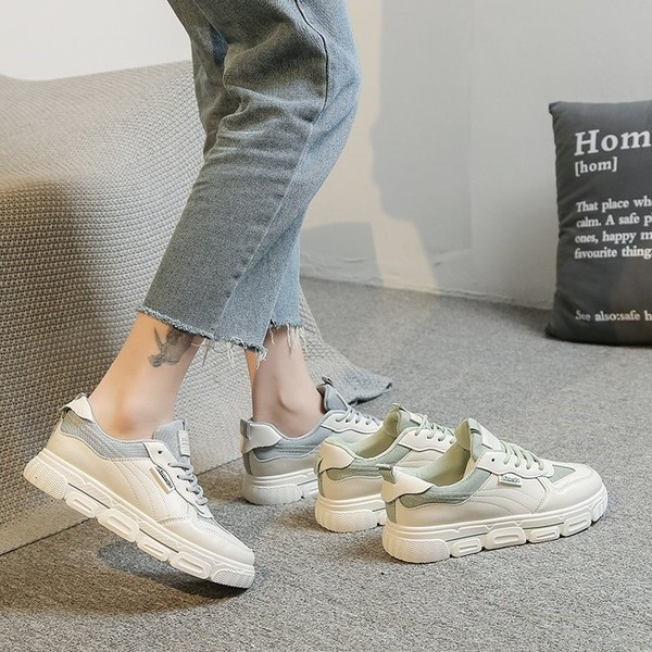 Γυναικεία casual λευκά αθλητικά παπούτσια από οικολογικό δέρμα