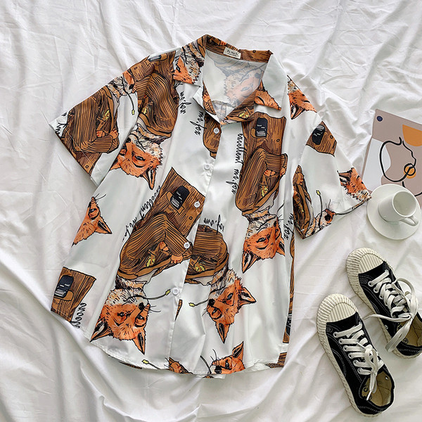 Naiste vabaaja särgi lai lühikeste varrukatega mudel