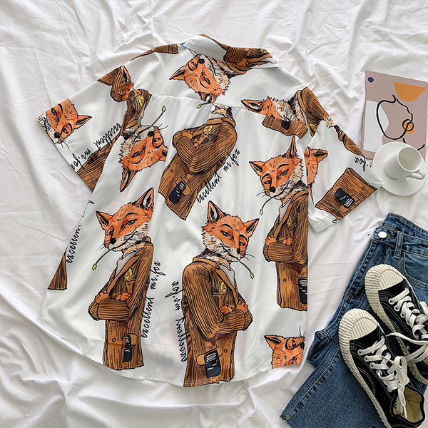 Naiste vabaaja särgi lai lühikeste varrukatega mudel