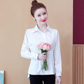 Modern női ing klasszikus gallérral, fehér színben - aszimmetrikus modell