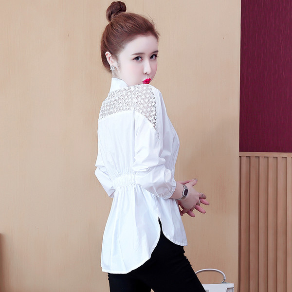 Modern női ing klasszikus gallérral, fehér színben - aszimmetrikus modell