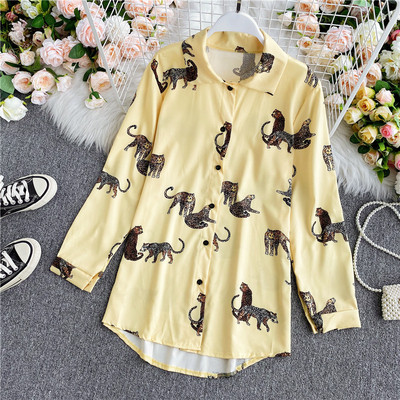 Női ing klasszikus gallérral és leopárdmintával