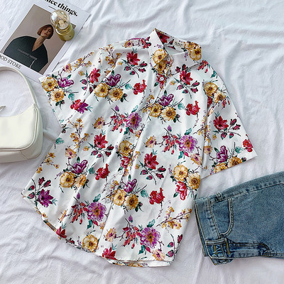 Γυναικείο casual πουκάμισο με μοτίβα λουλουδιών και κλασικό γιακά