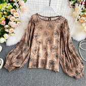 Naiste moodne laiade varrukate ja ovaalse kaelusega särk