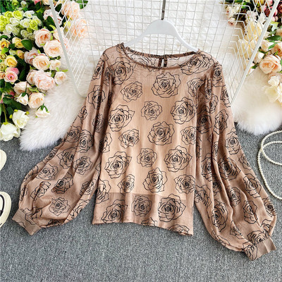 Naiste moodne laiade varrukate ja ovaalse kaelusega särk