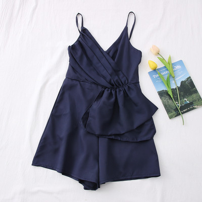 Μοντέρνα γυναικεία ολόσωμη φόρμα με λεπτά τιραντάκια