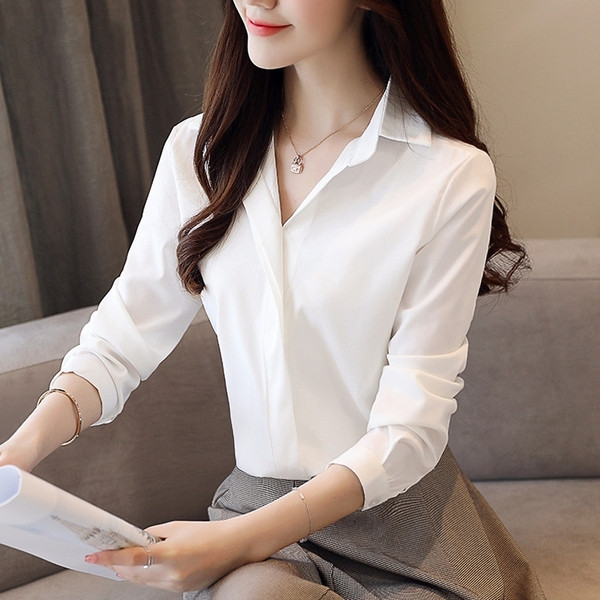 Moodne naiste särk - spits-kaelusega ja pikkade varrukatega